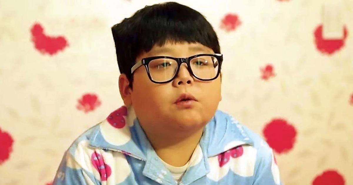À 26 ans, ce Sud-Coréen a le physique d'un enfant de 12 ans