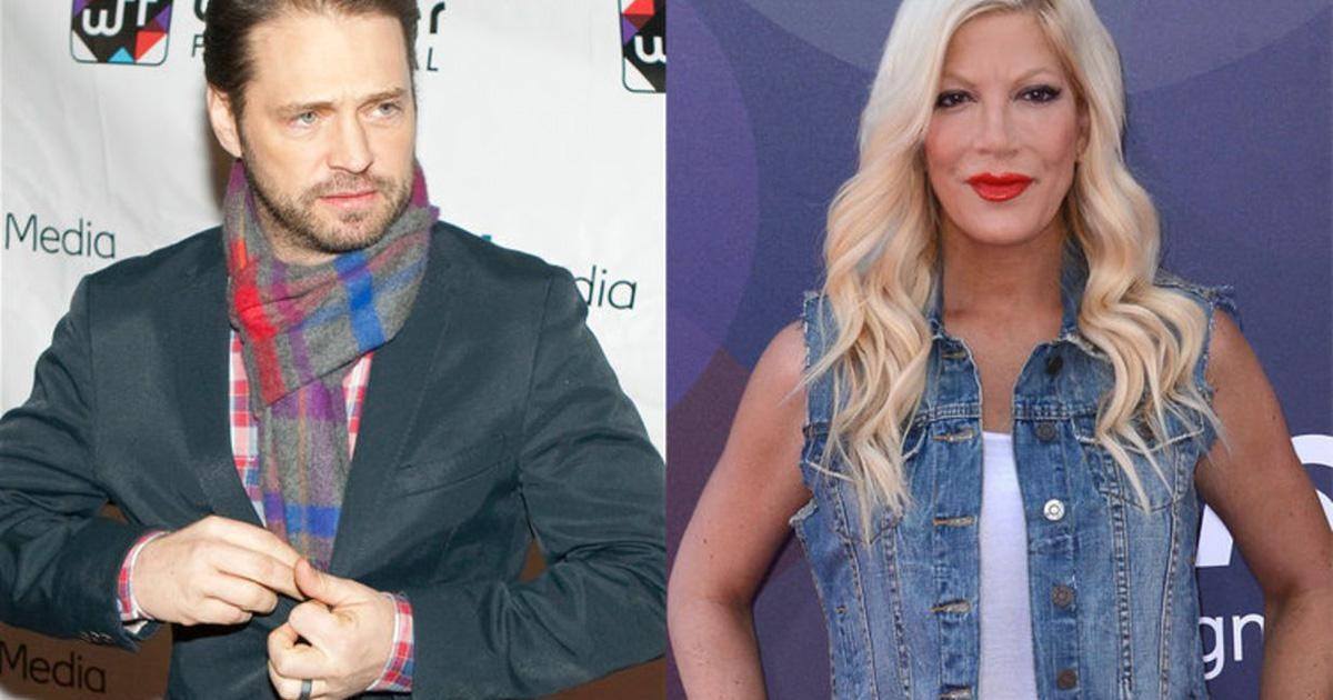 Beverly Hills : Tori Spelling aurait couché avec Jason Priestley