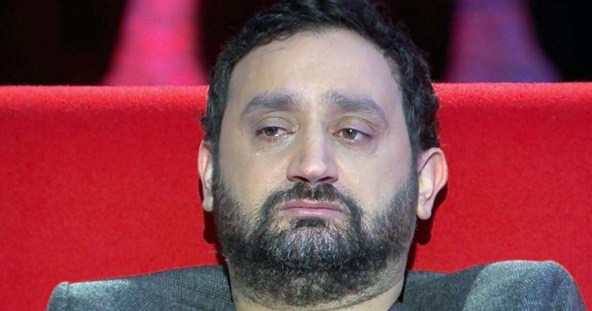 Le présentateur Cyril Hanouna en pleurs parle de ses ennuis en direct