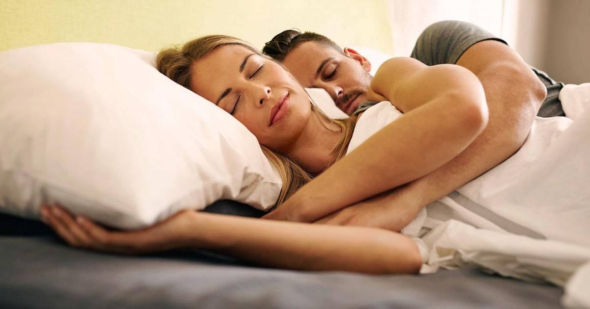 D'après une nouvelle étude, dormir à deux fait du bien à la santé !
