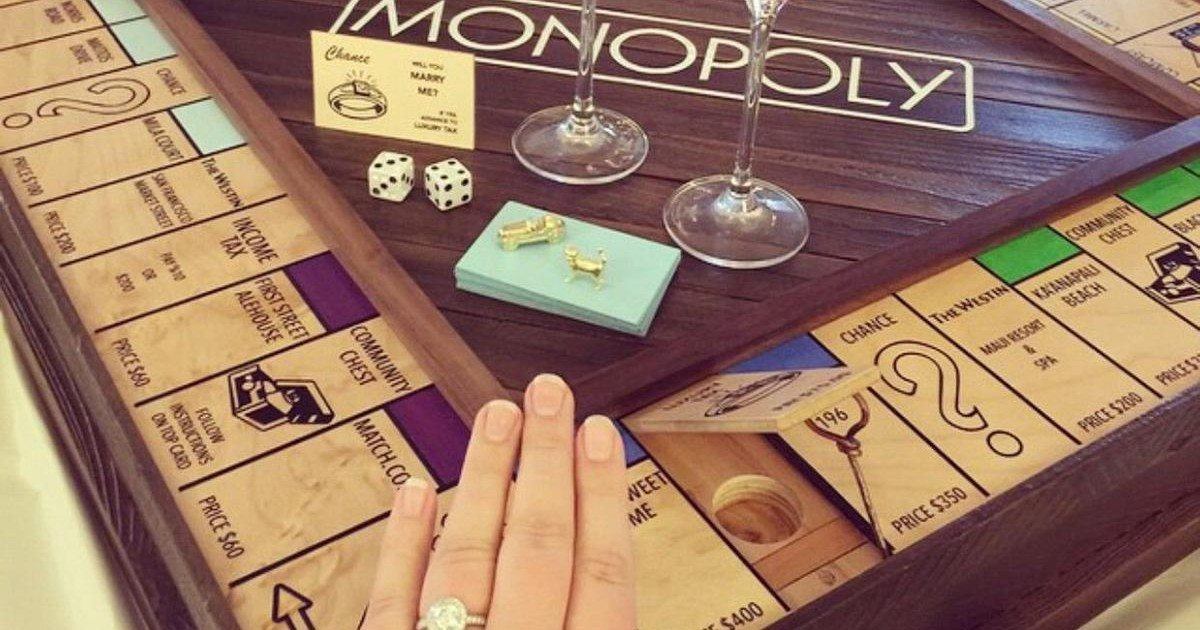 Il fabrique un Monopoly pour demander sa femme en mariage