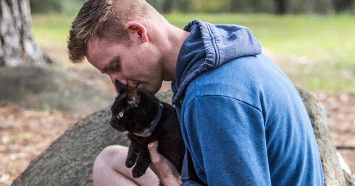 Cet homme a tout plaqué pour partir en voyage avec son chat