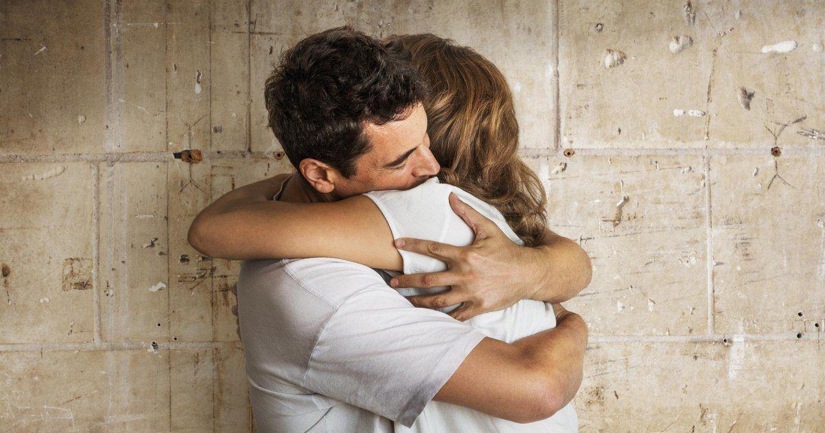 Voici 10 (très bonnes) raisons de faire des câlins tous les jours
