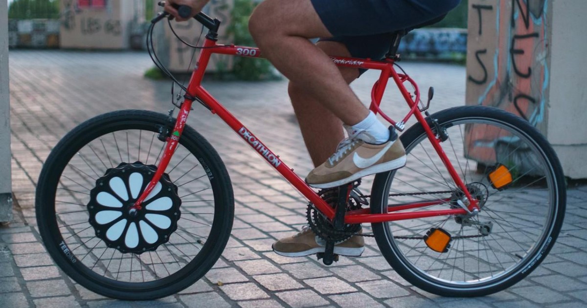 Teebike ajoute une assistance électrique à votre vélo