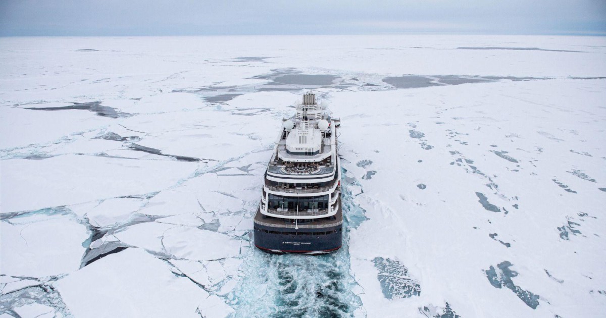 Voyage sur les eaux polaires avec le navire Le Commandant Charcot