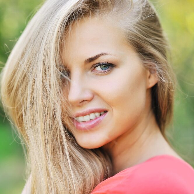 Le règne des femmes blondes